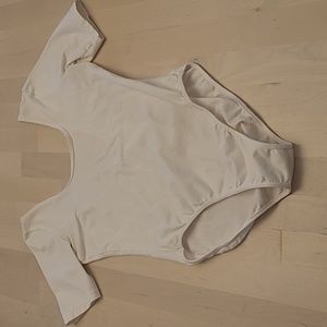 EUC American Apparel DANCE Ivory Colored Deep Scoop Neck Short Lseeved Bodysuit